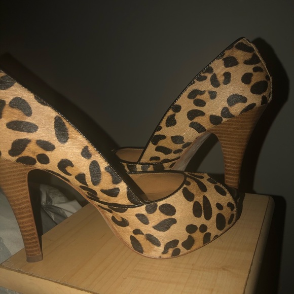 Steve Madden Leopard Peep Toe High Heel Shoes - Picture 4 of 6